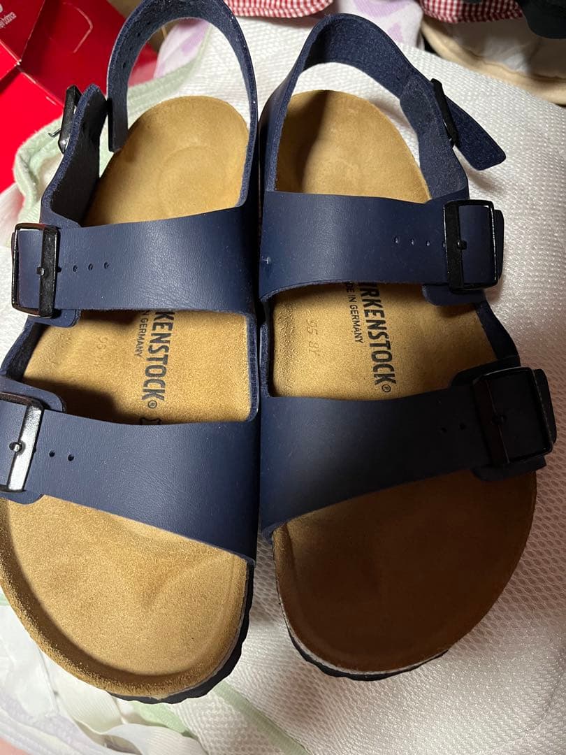 美品BIRKENSTOCK ビルケンシュトック　ミラノ　ネイビー サンダル 43