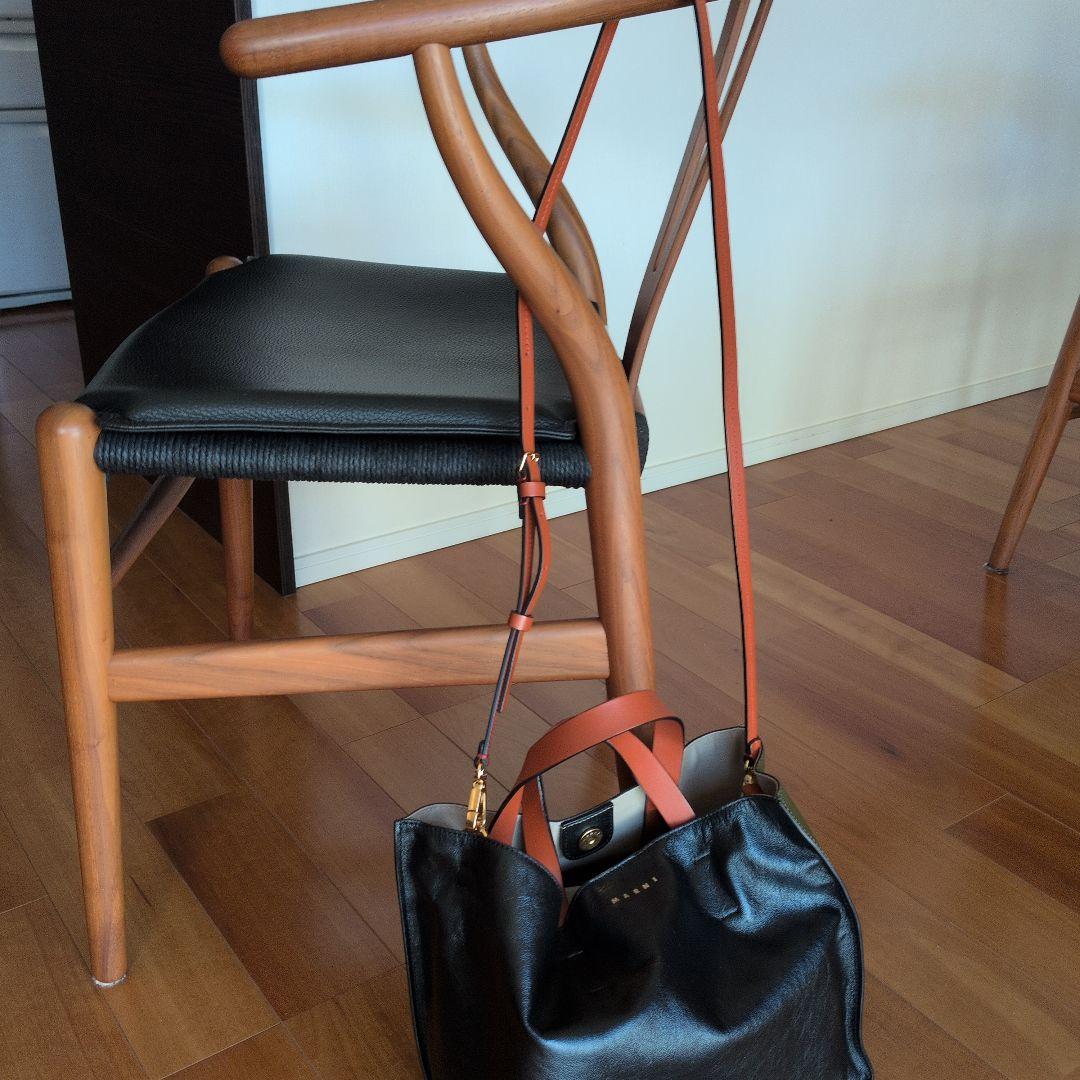 マルニミュゼオソフト2WAY革トートブラック