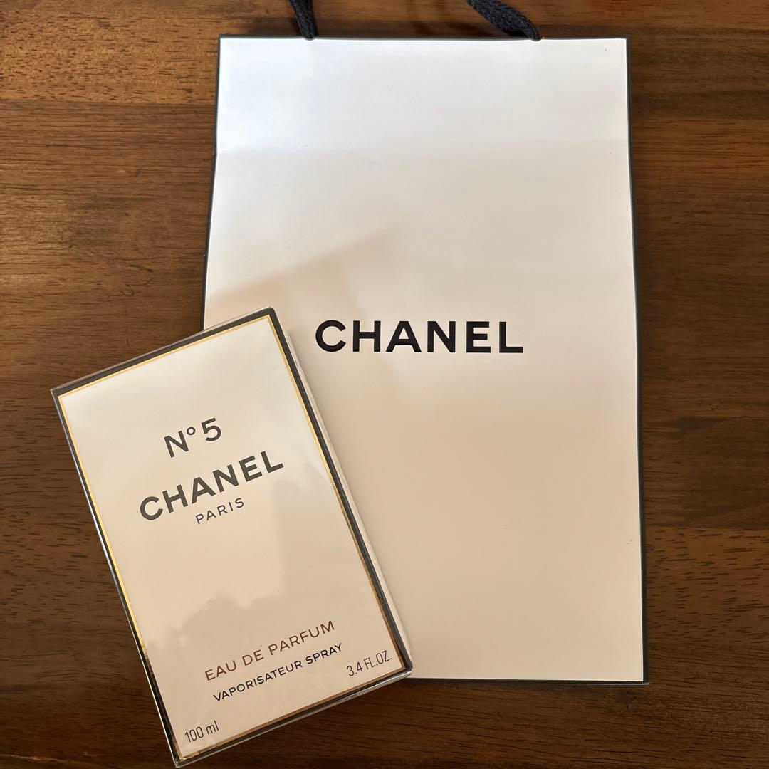 シャネル N゜5 オードゥ パルファム (ヴァポリザター) 100ml