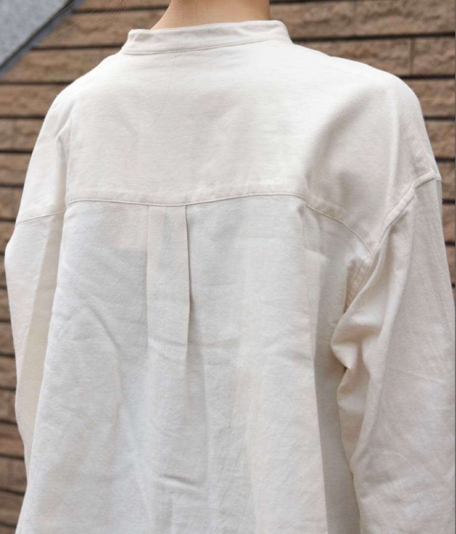 ダントン ヘンリーネックプルオーバーシャツ38アイボリー