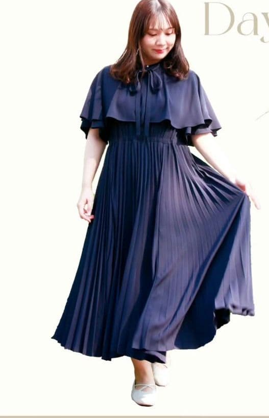 k*e様 エマフローレス Holly コラボ ケープデザインプリーツワンピース
