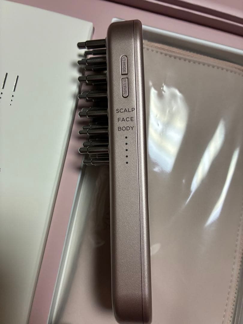 SALONIA EMSリフトブラシ SAL2313 ピンク　　　専用ポーチ付き