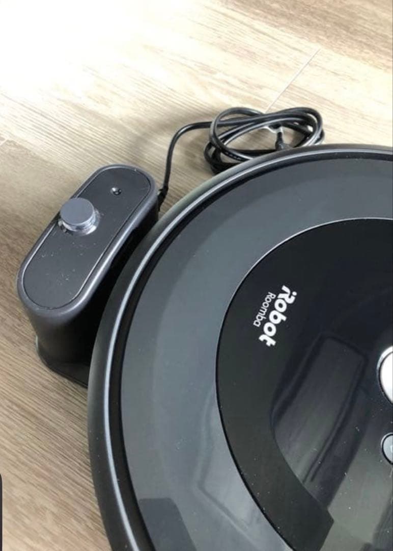 ✨週末SALE✨iRobot Roomba e5 黒色 本体 充電ドック付き