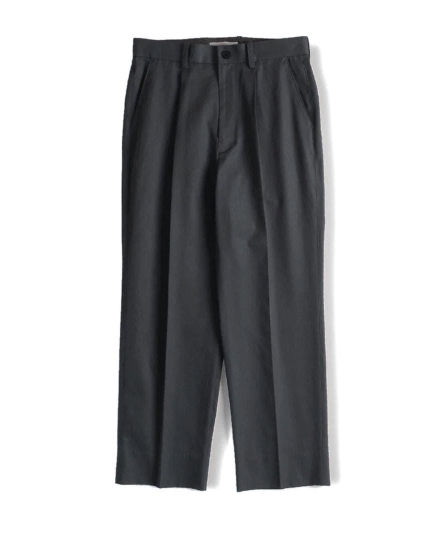 Cornier／FINX COTTON GABARDINE SLACKS