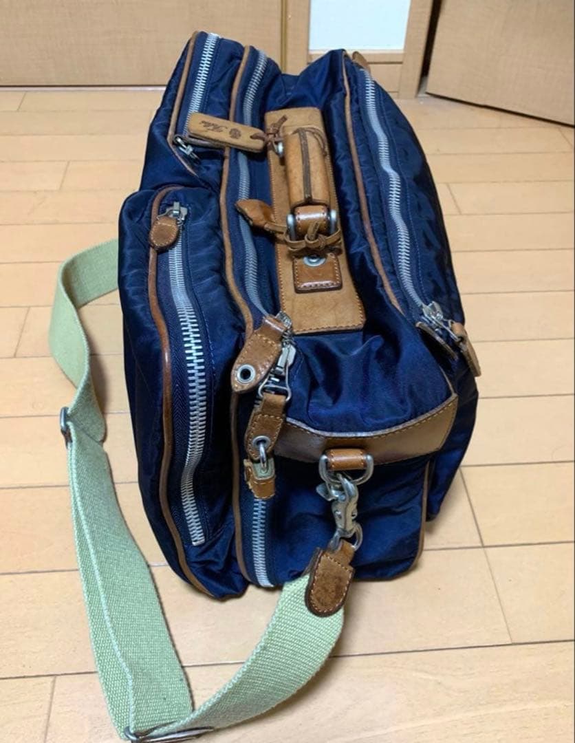 フェリージ　ボストン　ビジネスバック　ネイビー