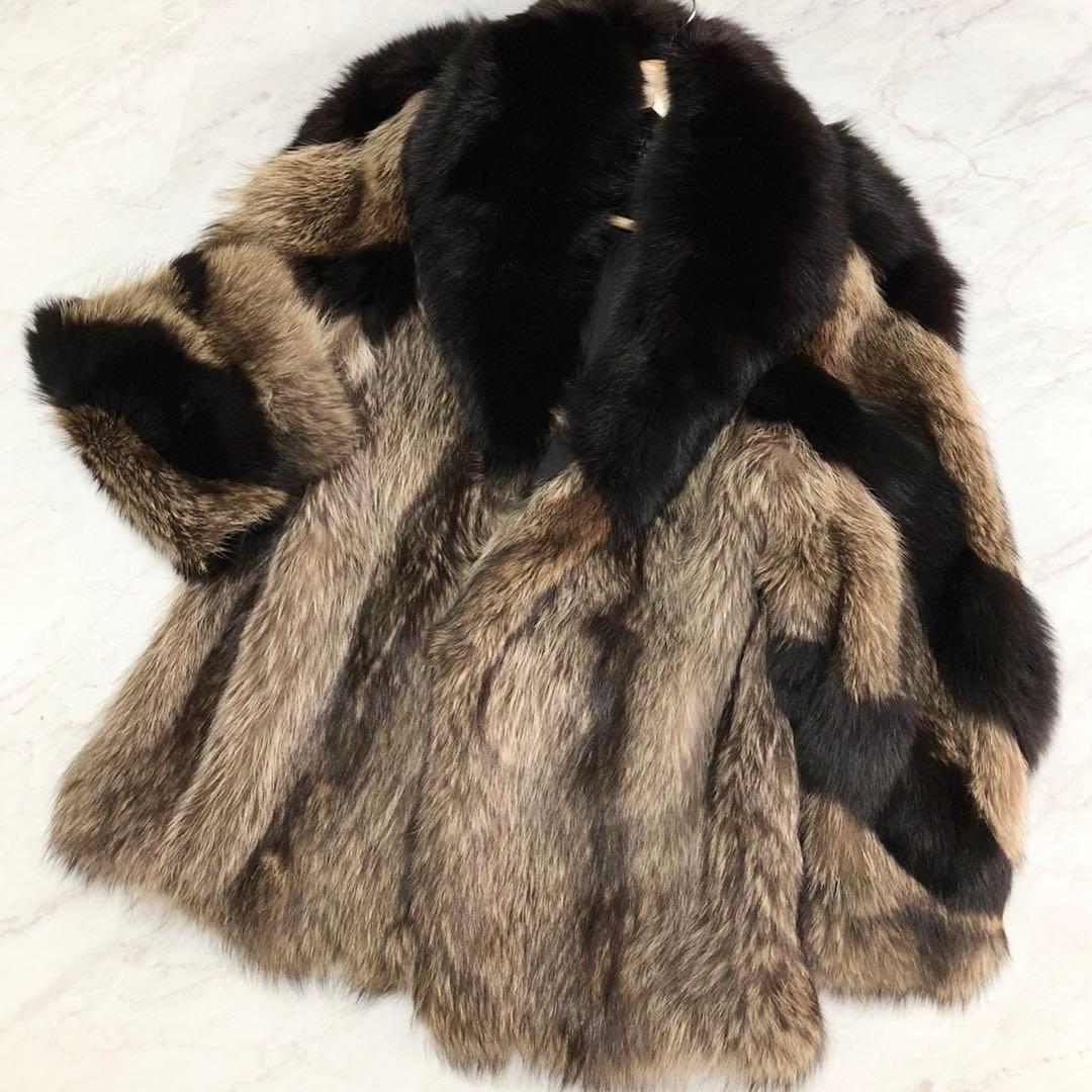 希少✨シルバーフォックス 本毛皮 リアルファーコート デザイン ボリューム◎