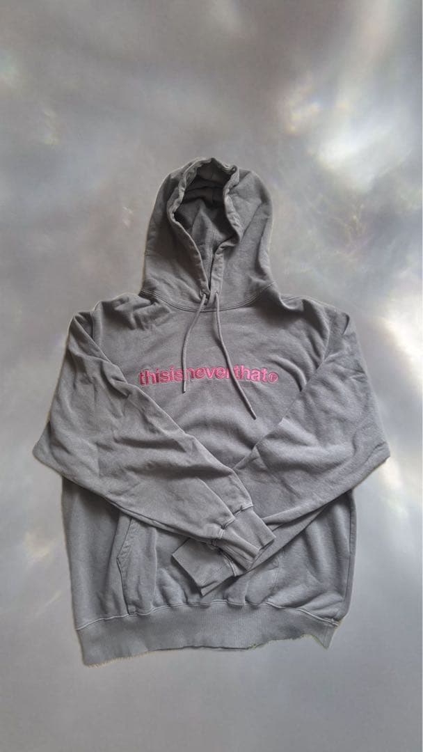 thisisneverthat グレー パーカー M