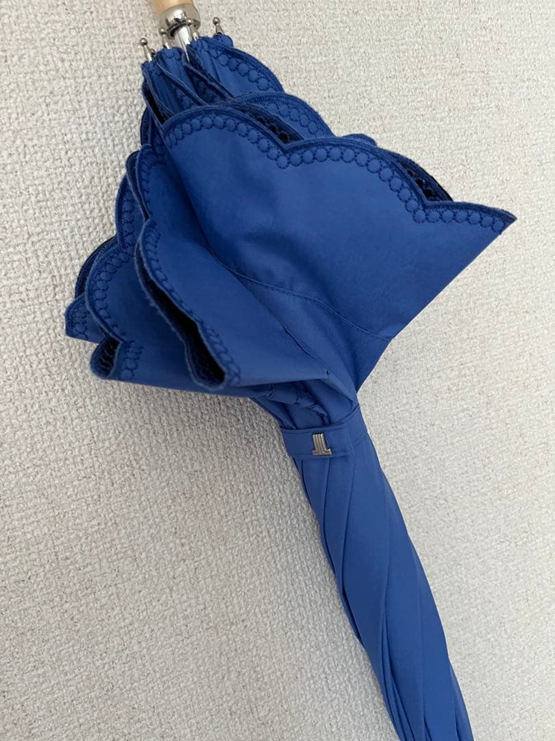 素敵に…LANVIN ロイヤルブルー⭐︎ フリル日傘⭐︎一級遮光