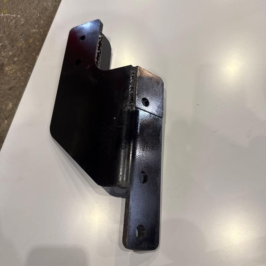 ２０系アルファード ヒッチメンバー　メインバー隠れるタイプ