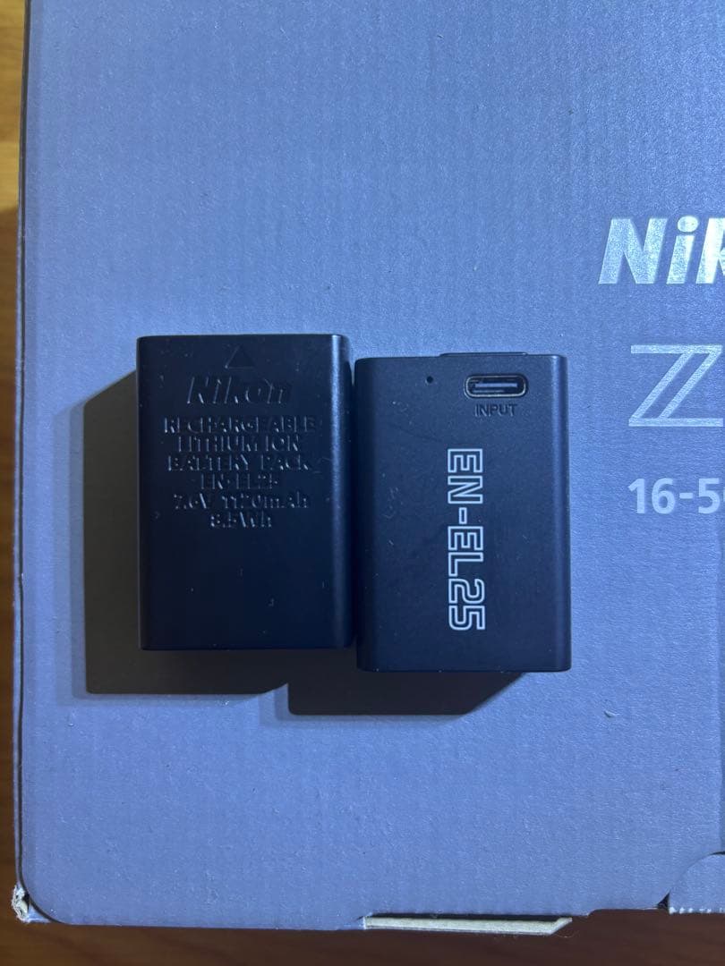 1月4日まで最終値下げ Nikon 700枚 zfc バッテリー×2