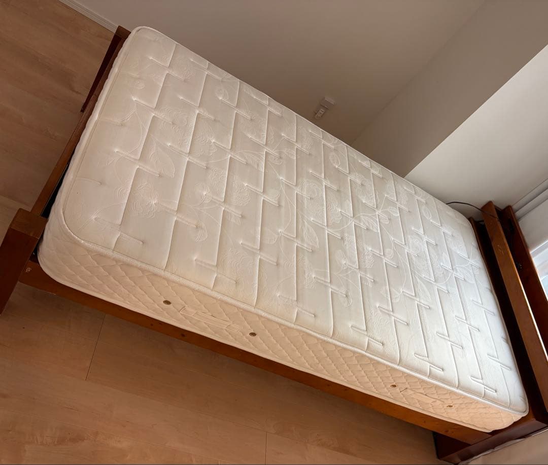 ヤドン様 日本ベッド　セミダブルマットレス　シルキーポケットレギュラー ウール入