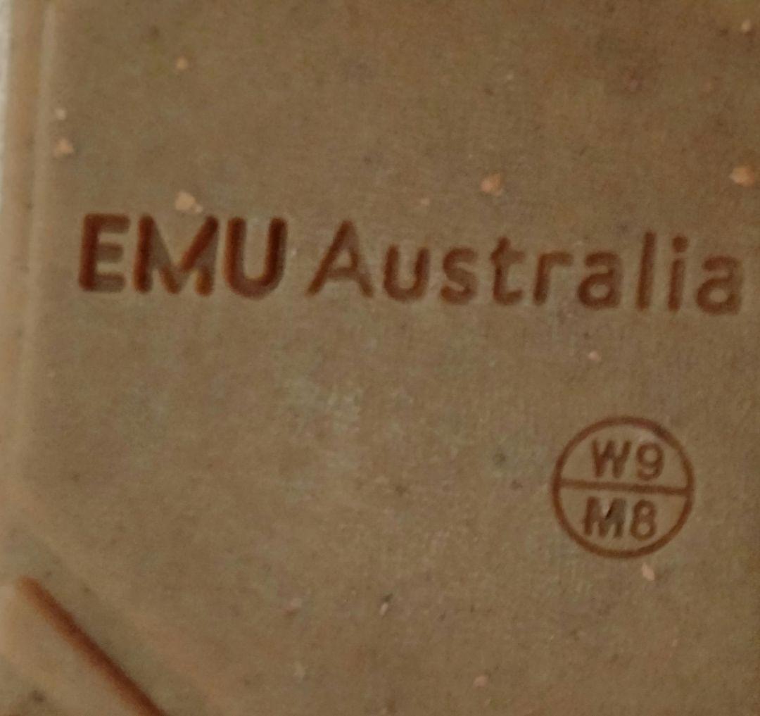 EMU Australia　ムートンモカシンМ８グレー