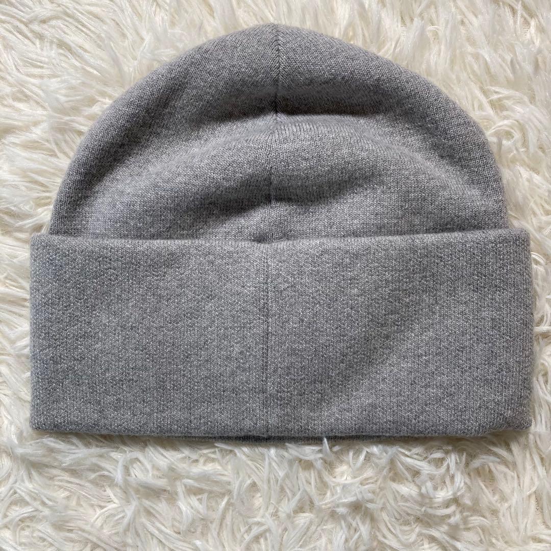 未使用級 FENDI フェンディ ラメロゴ ニット帽 キャップ ビーニー