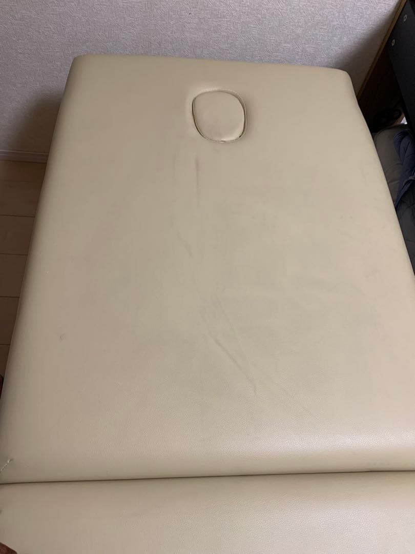 ETBELLA 折りたたみ　施術ベッド