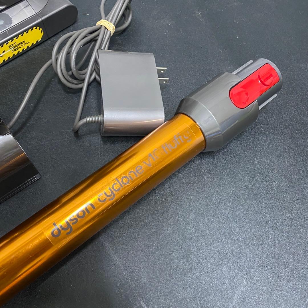 751 Dyson V10 fluffy 掃除機 サイクロンクリーナー