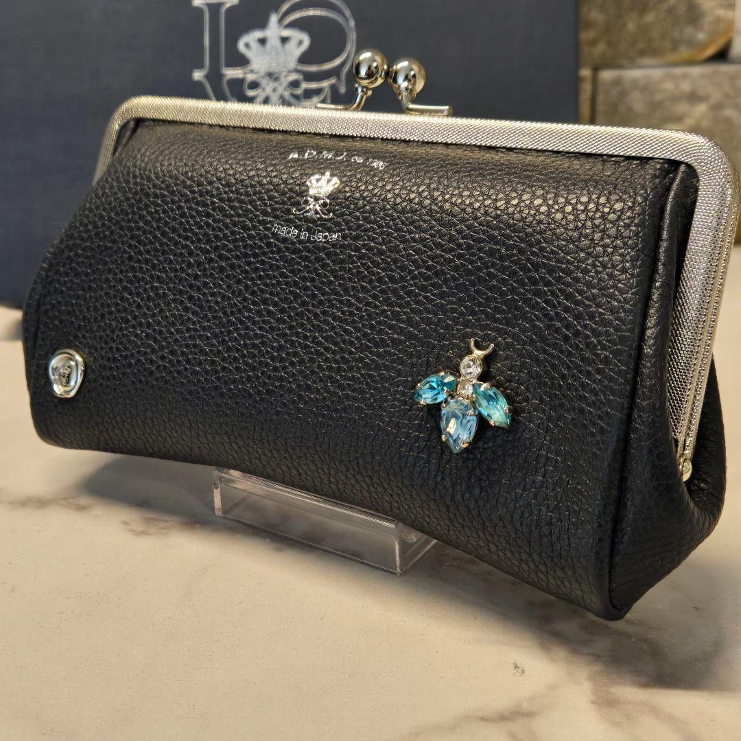 新品未使用　A.D.M.J. がま口財布　スワロフスキー　レザー　箱付き