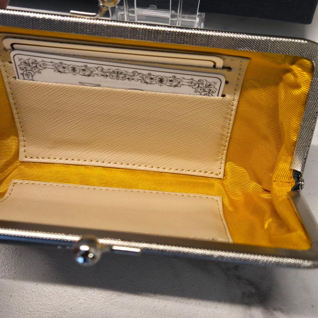 新品未使用　A.D.M.J. がま口財布　スワロフスキー　レザー　箱付き