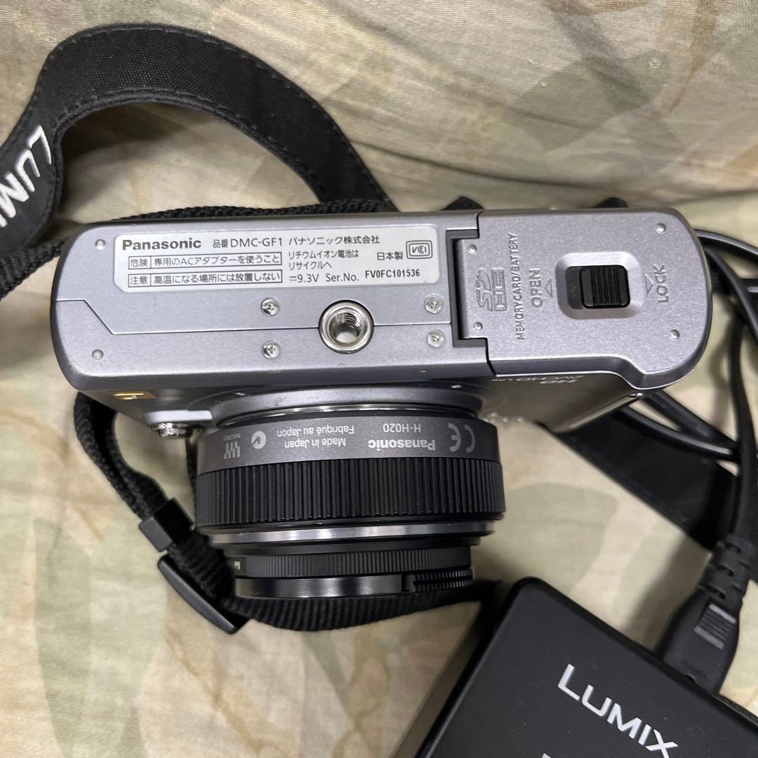 Panasonic LUMIX DMC-GF1【ブレードシルバー】