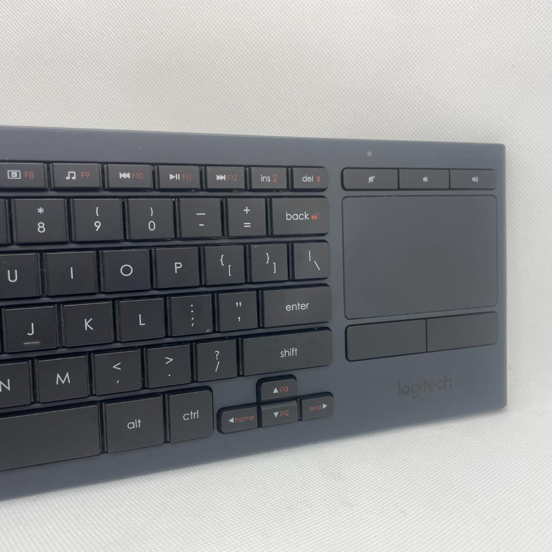 キーボード Logitech llluminated Living-Room K830