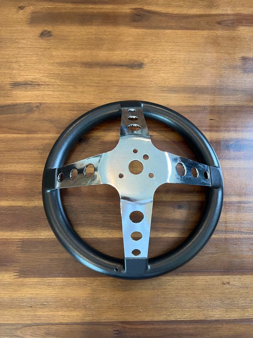 グラント　ステアリング　4スポーク　ムーンアイズ