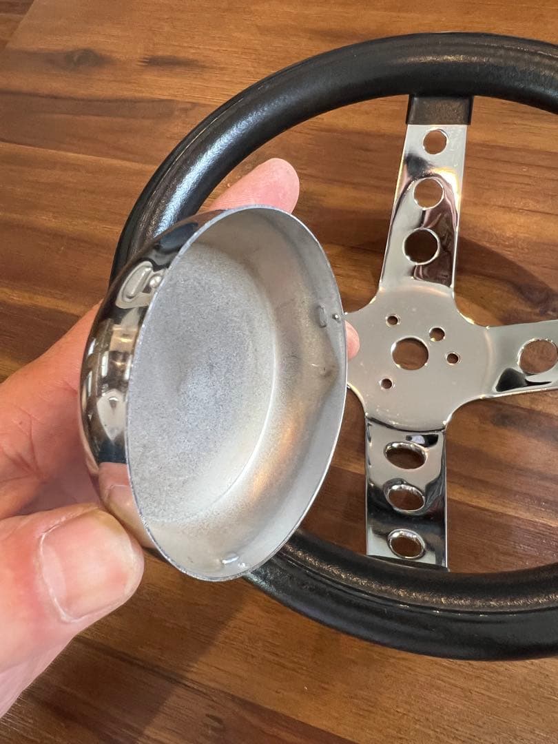 グラント　ステアリング　4スポーク　ムーンアイズ