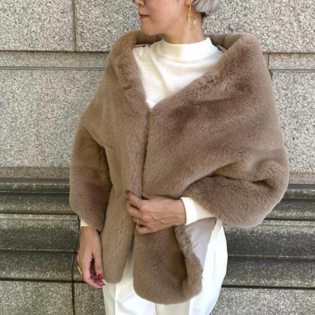 JENNE ジェンヌ リッチボリュームファーケープ ベージュ 茶色