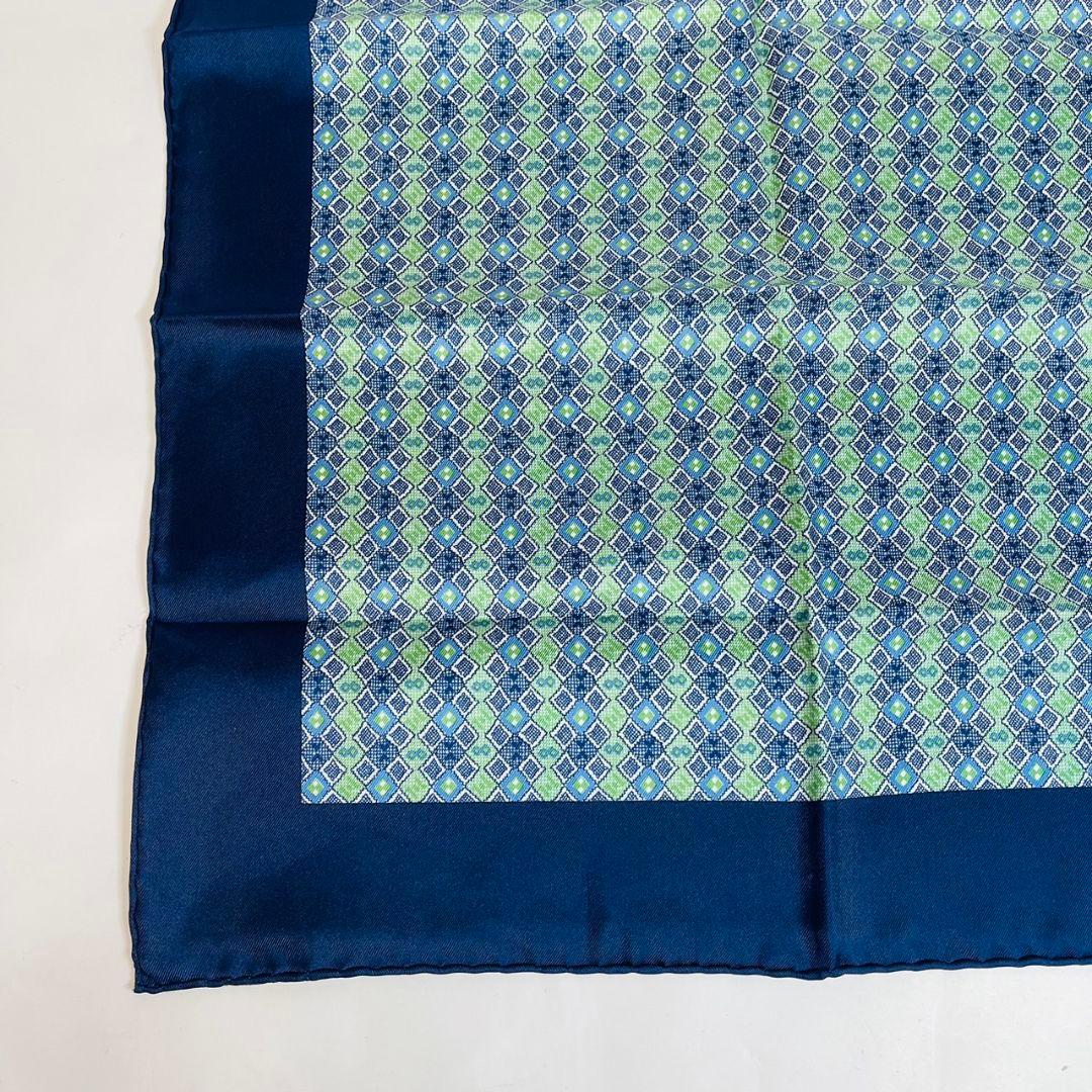 極美品 エルメス プチカレ スカーフ ポケットチーフ ネイビー ブルー