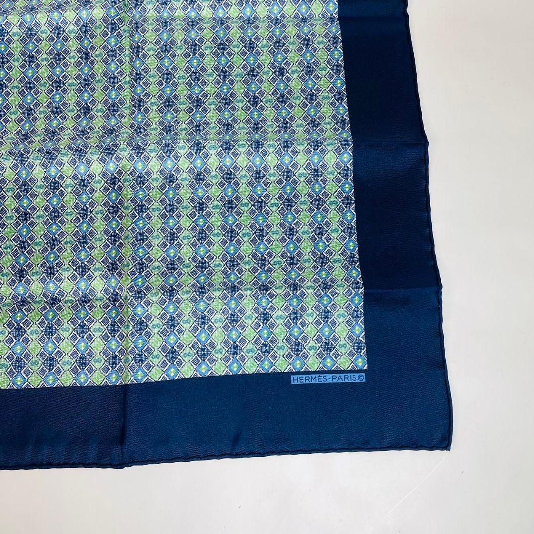 極美品 エルメス プチカレ スカーフ ポケットチーフ ネイビー ブルー