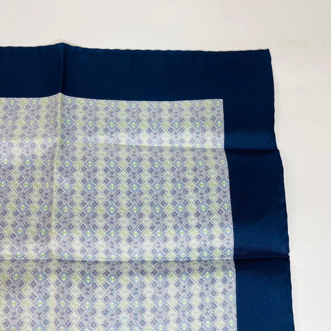 極美品 エルメス プチカレ スカーフ ポケットチーフ ネイビー ブルー