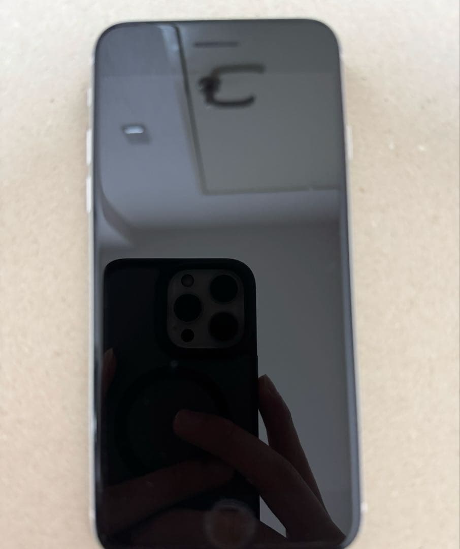 iPhoneSE (第2世代) PRODUCT(white) 本体 SIMフリー