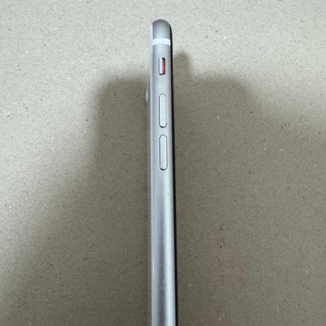 iPhoneSE (第2世代) PRODUCT(white) 本体 SIMフリー