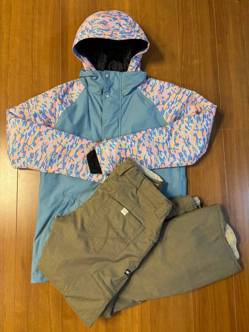 【お値下げ中】JEWEL×686スノーボードウェア Mサイズ　高機能