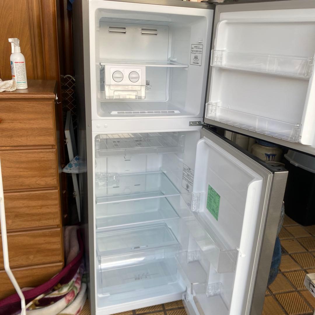 たのめる便から変更可能ハイセンス冷凍冷蔵庫227L　2021年製HR-B2302