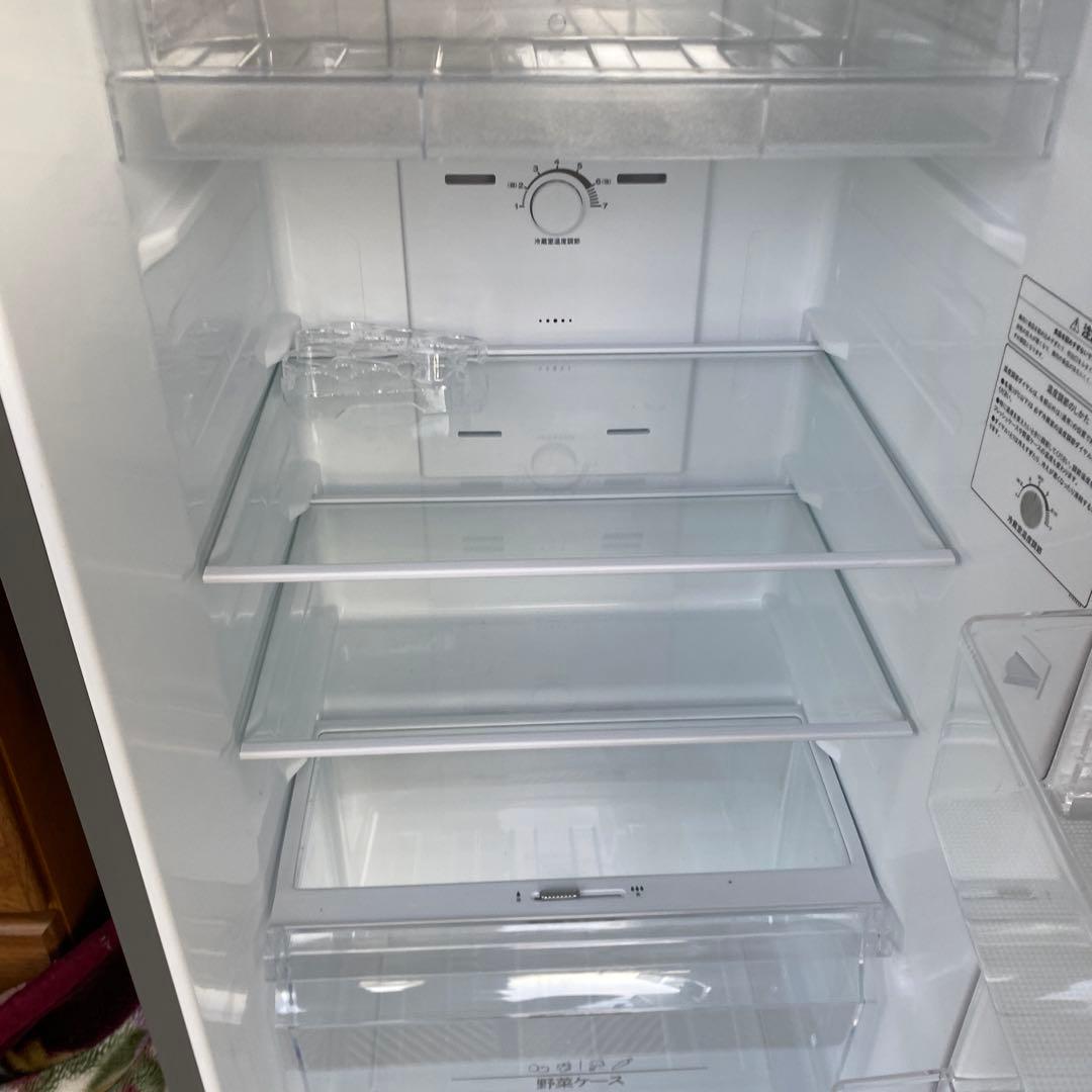 たのめる便から変更可能ハイセンス冷凍冷蔵庫227L　2021年製HR-B2302