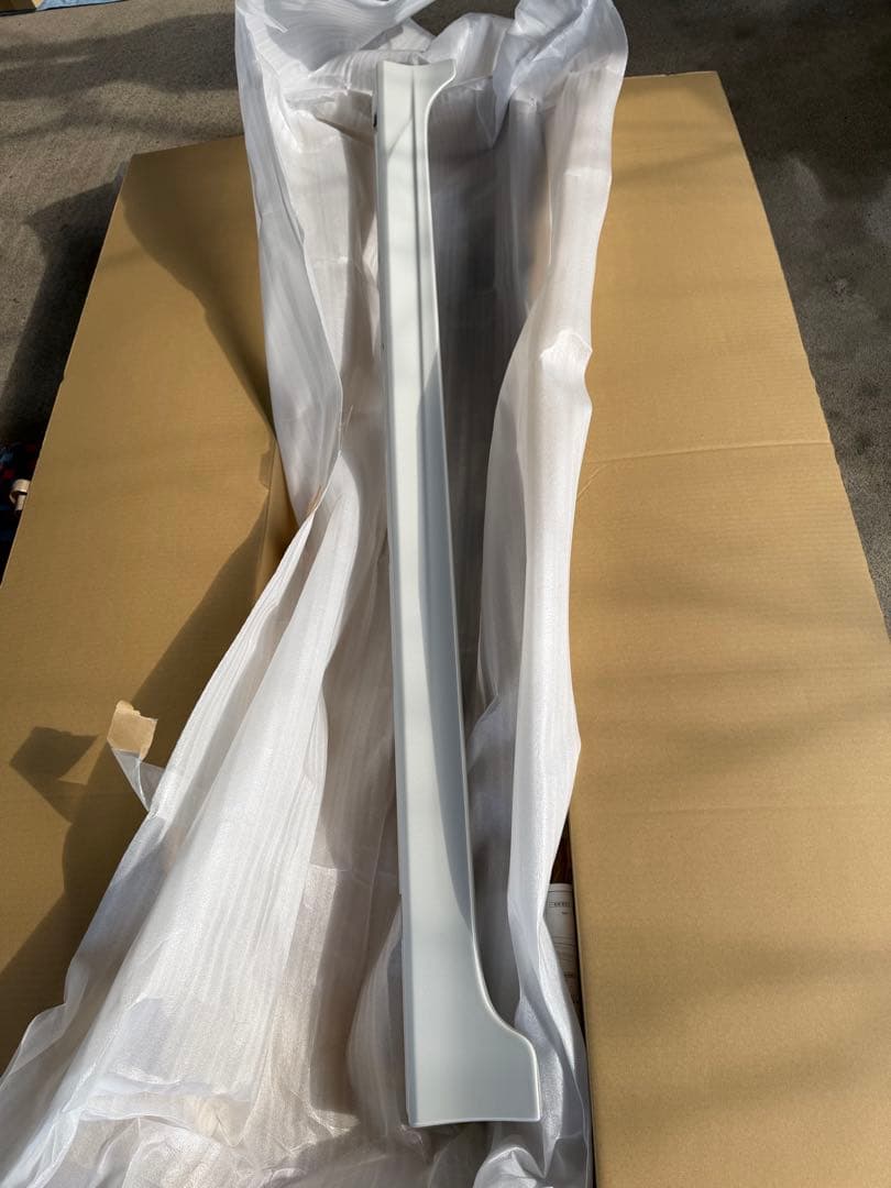 M900 ルーミー　タンク　モデリスタサイドスカートRH