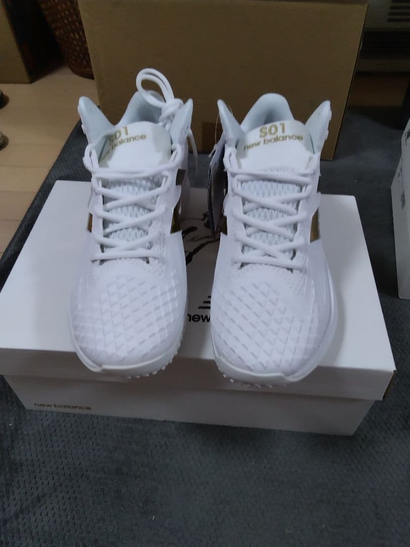 New Balance FuelCell Ohtani ホワイト/ゴールド