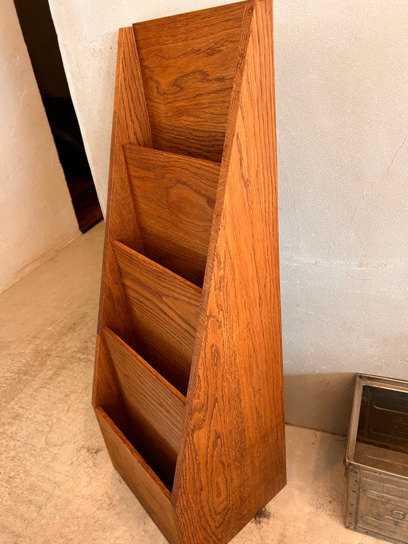 上質オーク材マガジンラック木製4段ブックシェルフ''インダストリー系