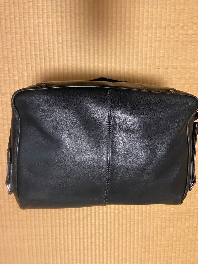 トッズ　TOD’Sショルダーバッグ　ブラック