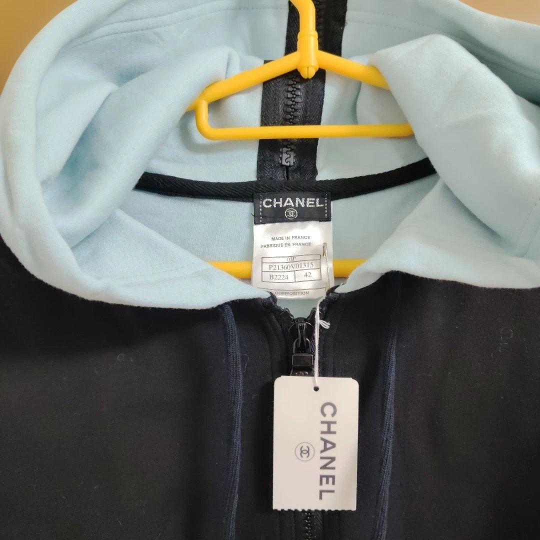 シャネル CHANEL ジップアップ パーカー スウェット 長袖黒ブラック水色