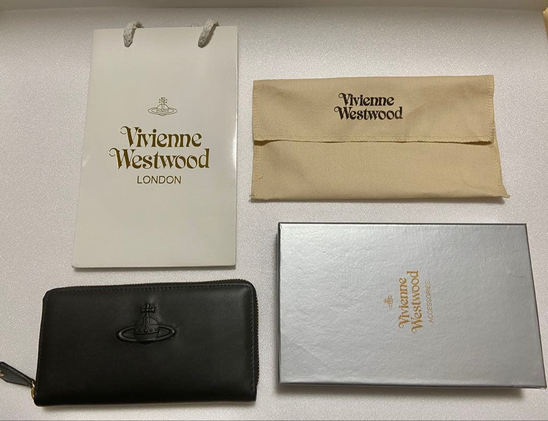 【新品未使用】ヴィヴィアンウエストウッド　ブラック長財布　955VW309