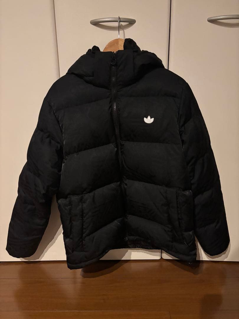 美品　未使用　adidas アディダス オリジナルス　ダウンジャケット ブラック