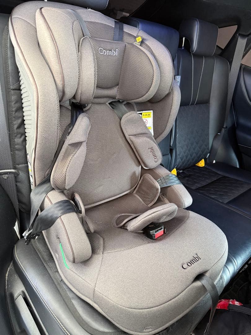 Combi コンビ　ジョイトリップ　アドバンス　プラス　ブラウン