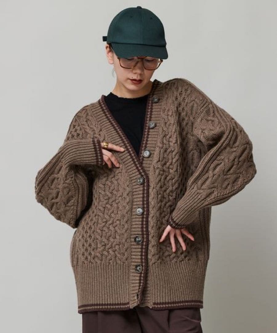 新品タグ付✨️カレンソロジーラムズアランニットカーディガン ケーブル柄 ブラウン