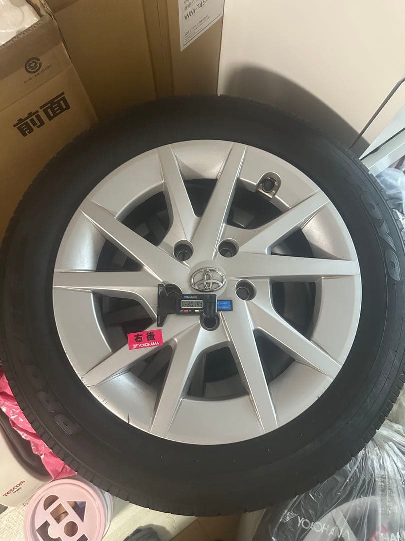 プリウスα　純正タイヤホイール　205/60R16 4本セット