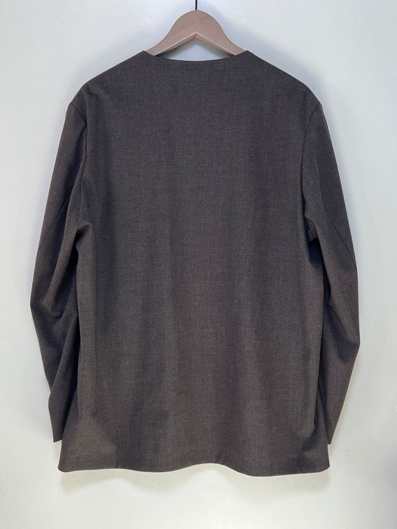 ADAM ET ROPE' アダムエロペ 伸縮素材ノーカラー セットアップスーツ