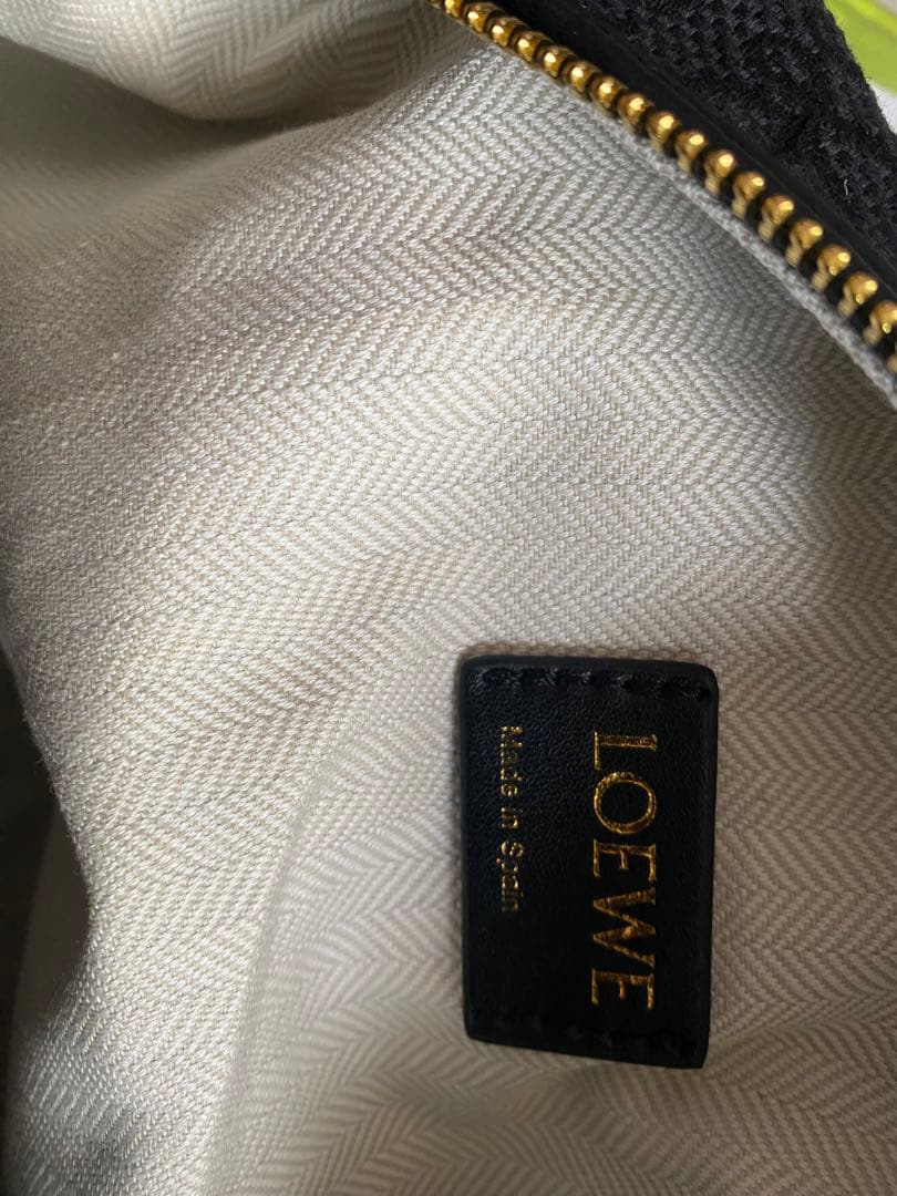 LOEWE ロゴパターン ショルダーバッグ