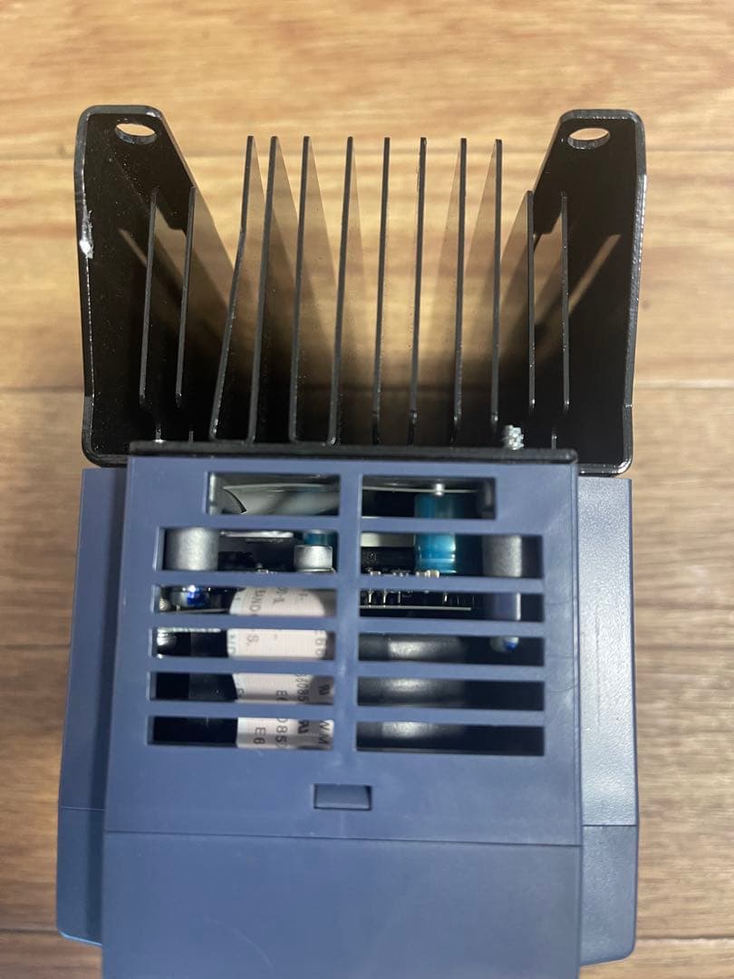 FRN0-75C2S-2J インバータ 53A