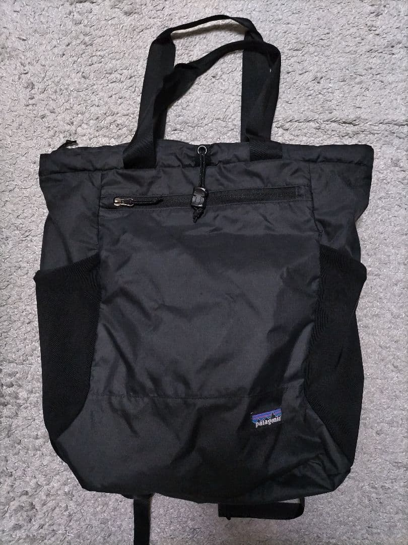 パタゴニア　48809 ウルトラライトブラックホールトートパック　黒