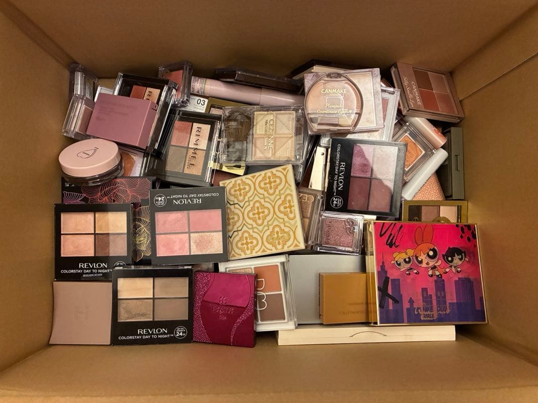 デパコス含む　コスメまとめ売り　化粧品　ボビィブラウン　アイシャドウ