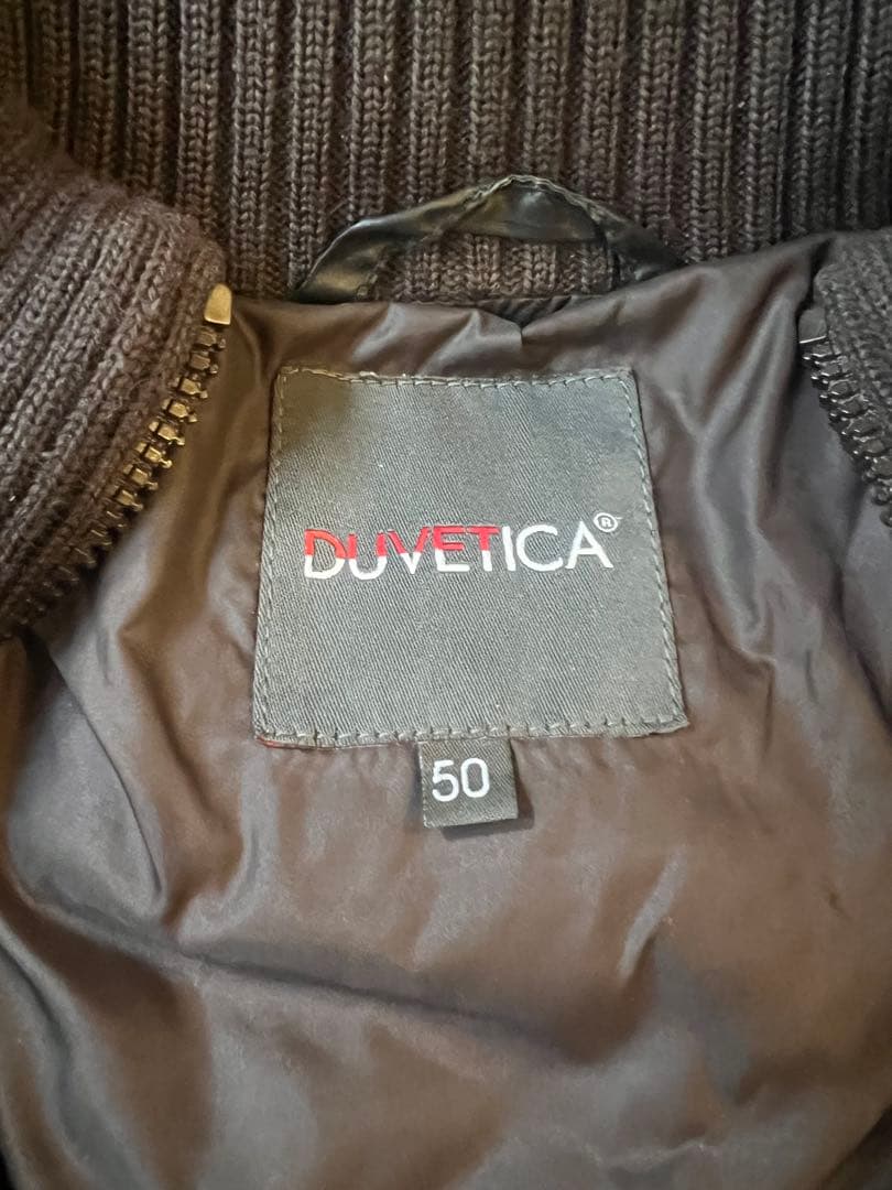 美品DUVETICA（デュベティカ）POLLUCE ブラックダウンジャケット50